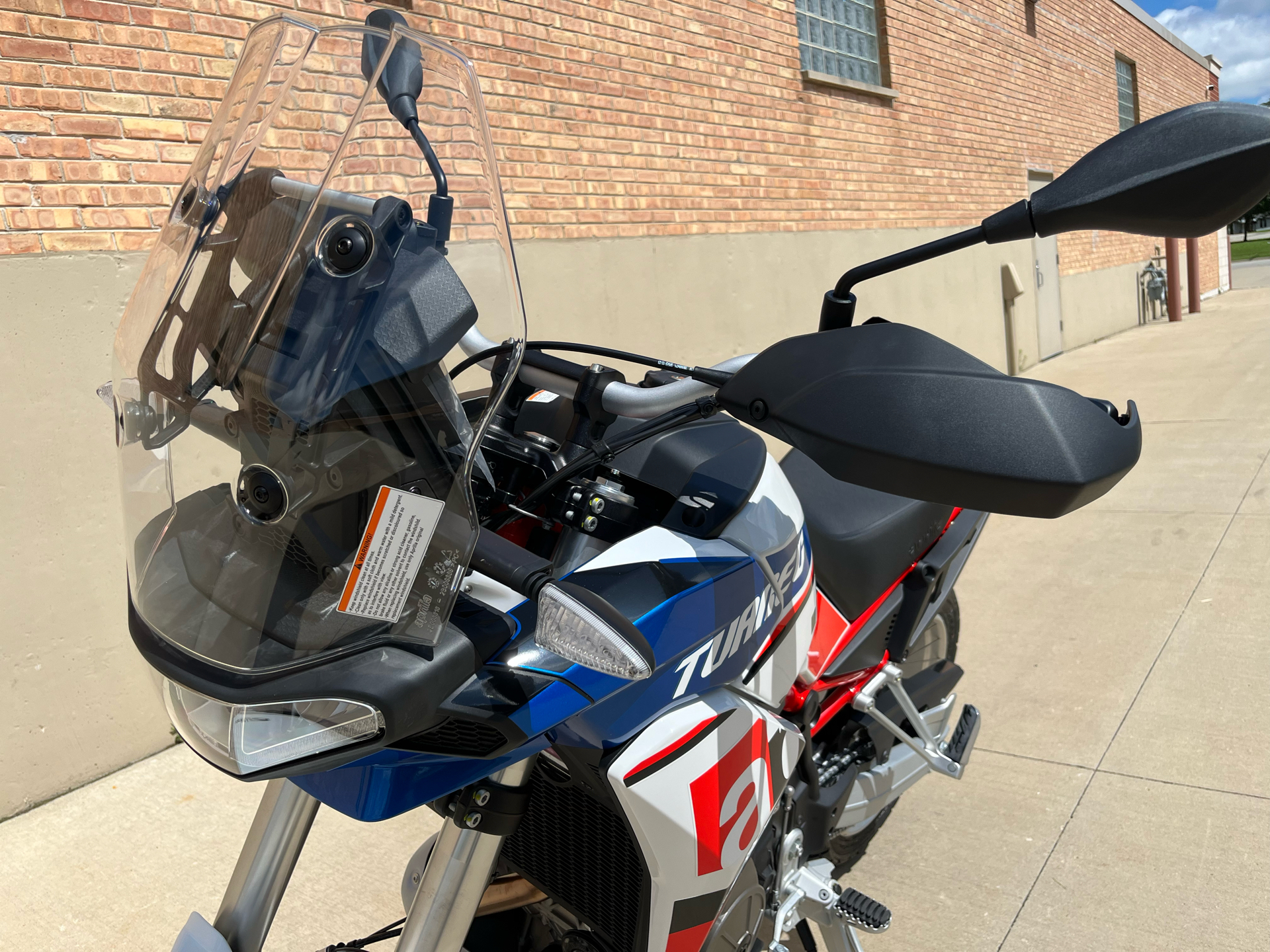 2024 Aprilia Tuareg 660 in Roselle, Illinois - Photo 16