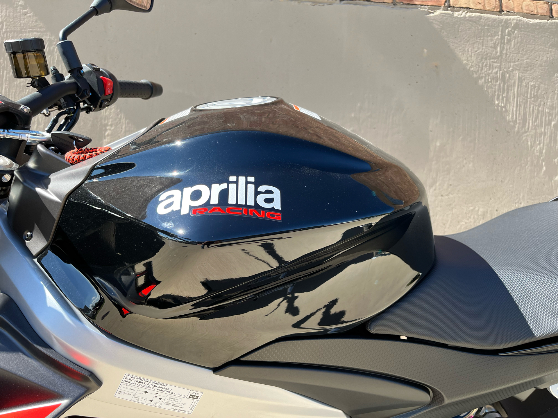 2023 Aprilia Tuono 660 Factory in Roselle, Illinois - Photo 17