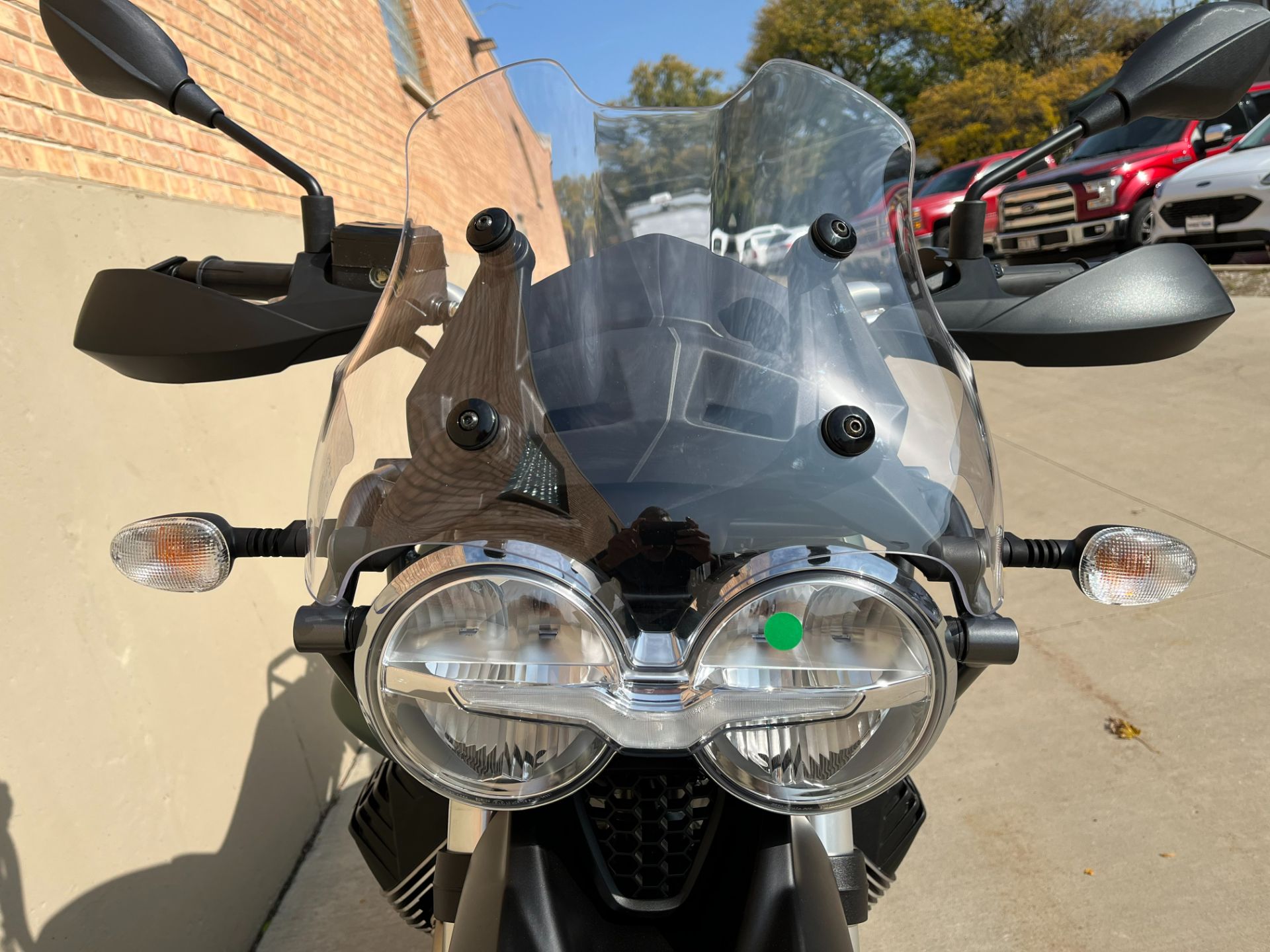 2022 Moto Guzzi V85 TT in Roselle, Illinois - Photo 4