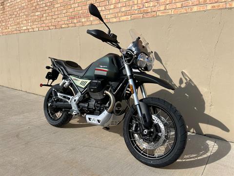 2022 Moto Guzzi V85 TT in Roselle, Illinois - Photo 2