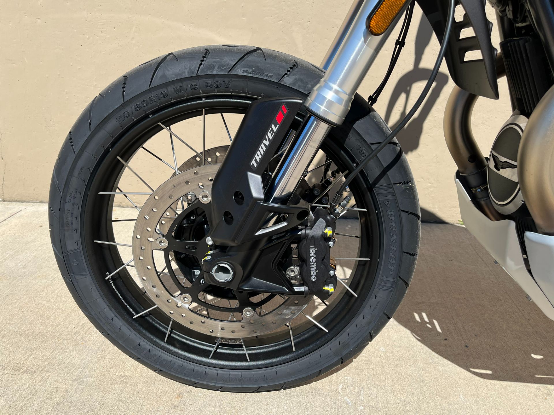 2023 Moto Guzzi V85 TT Travel in Roselle, Illinois - Photo 14