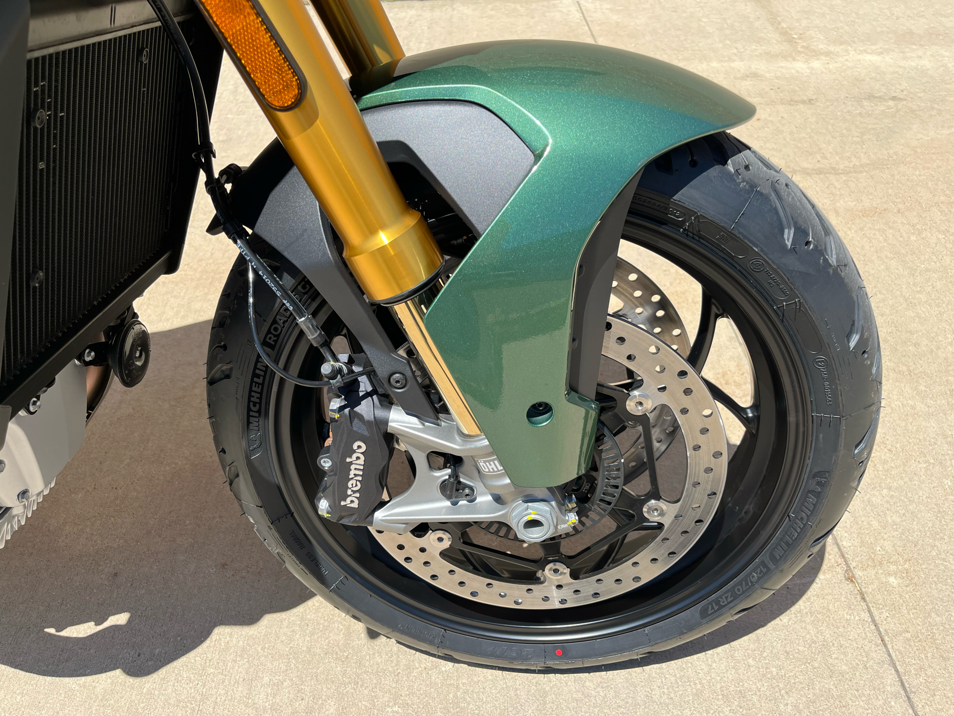 2024 Moto Guzzi V100 Mandello S in Roselle, Illinois - Photo 8