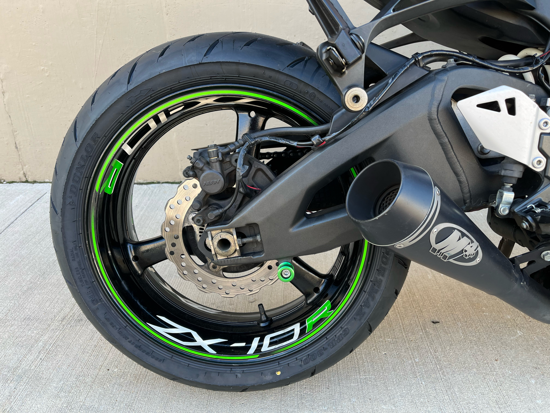2014 Kawasaki Ninja® ZX™-10R ABS in Roselle, Illinois - Photo 21