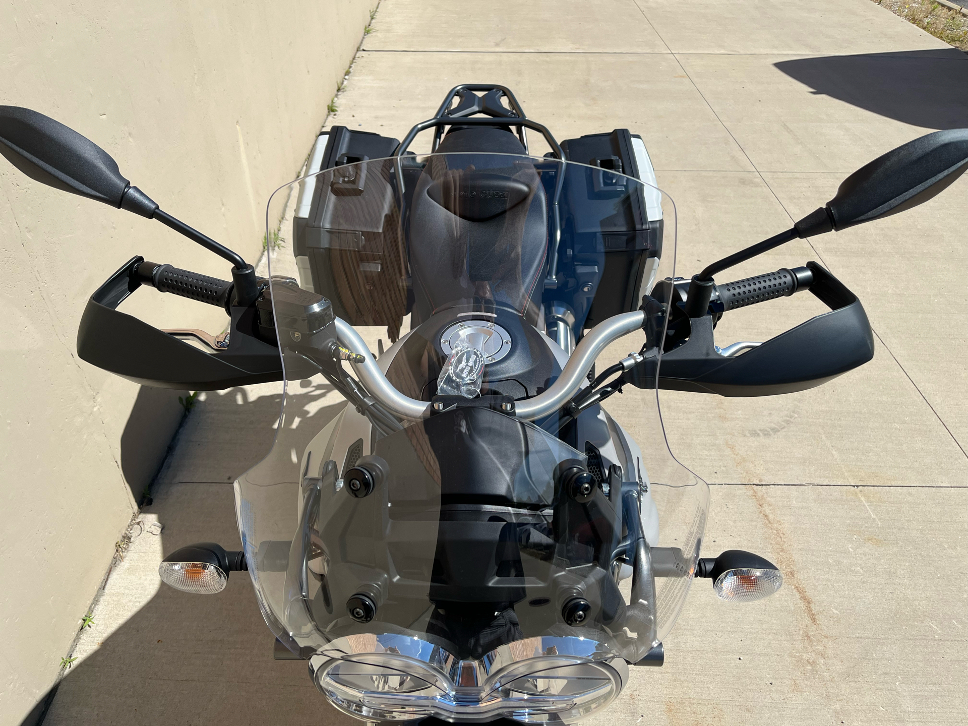 2022 Moto Guzzi V85 TT Travel E5 in Roselle, Illinois - Photo 21