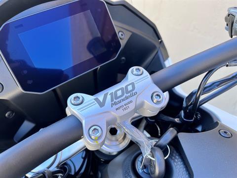 2023 Moto Guzzi V100 Mandello in Roselle, Illinois - Photo 12