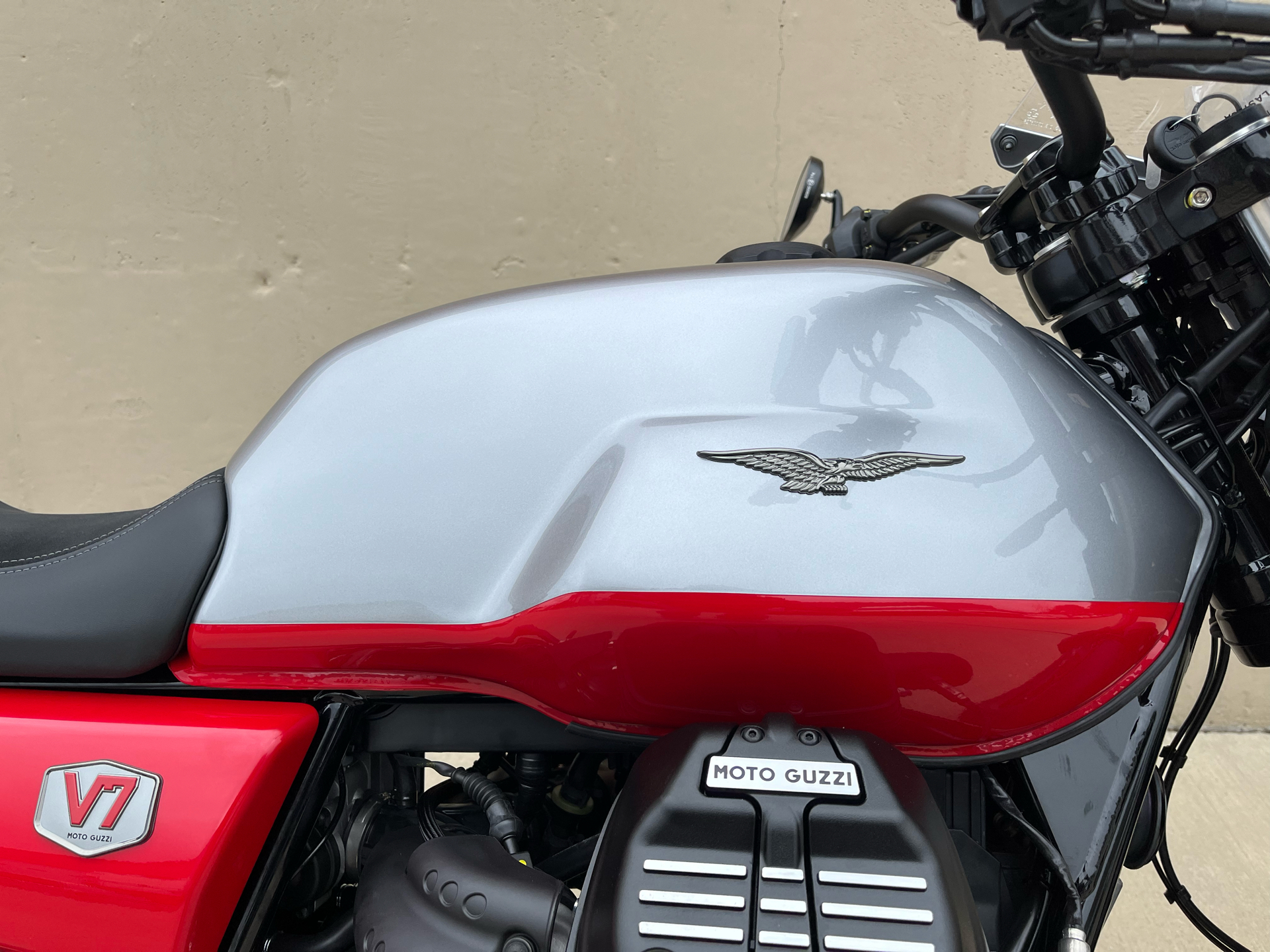 2024 Moto Guzzi V7 Stone Corsa in Roselle, Illinois - Photo 10