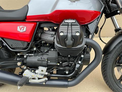 2024 Moto Guzzi V7 Stone Corsa in Roselle, Illinois - Photo 11