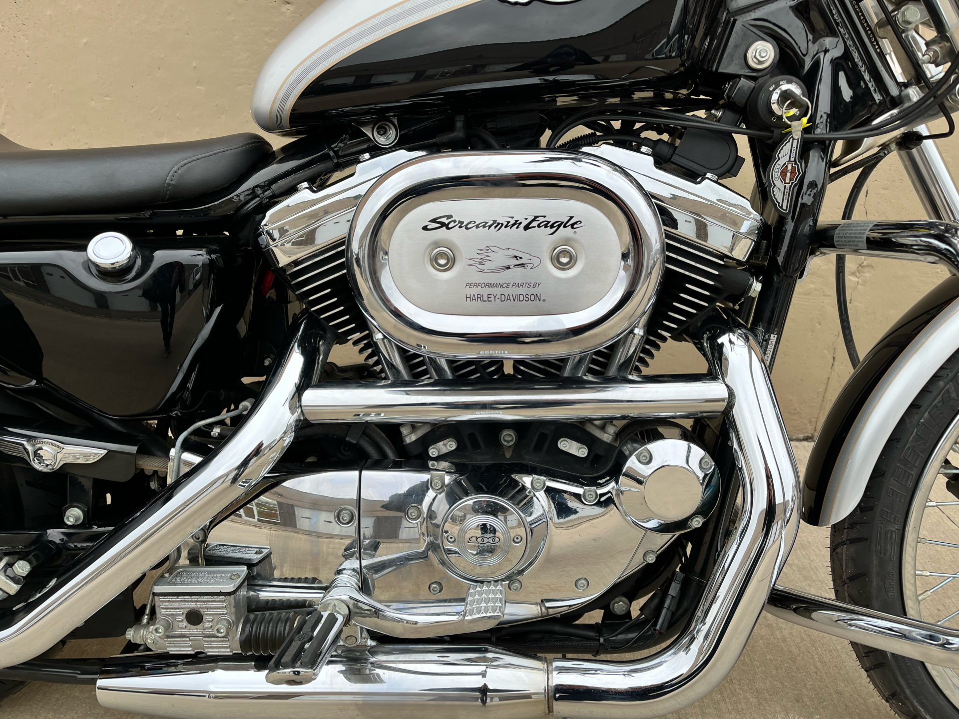 2003 Harley-Davidson XL 1200C Sportster® 1200 Custom in Roselle, Illinois - Photo 4