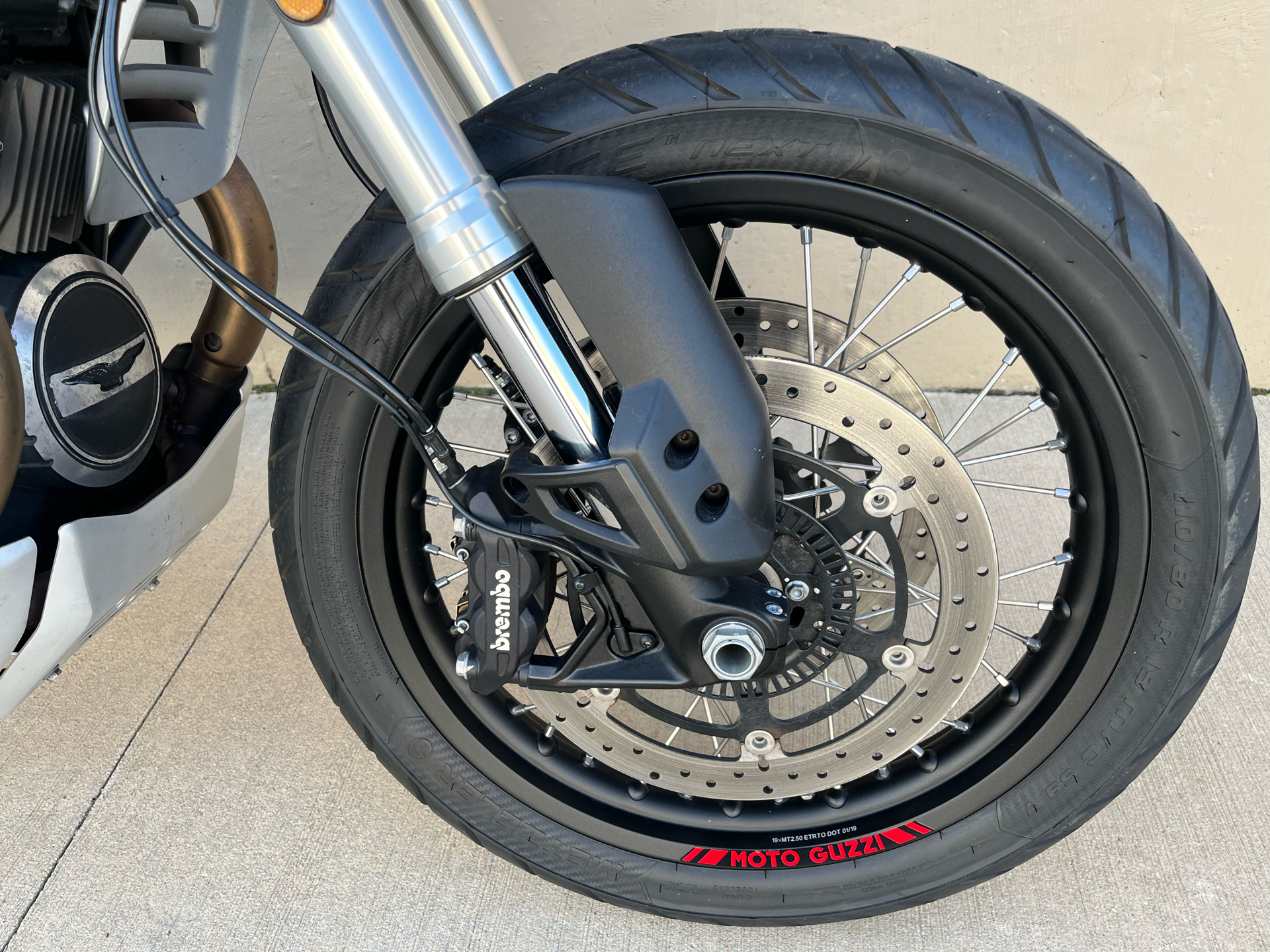 2020 Moto Guzzi V85 TT in Roselle, Illinois - Photo 8