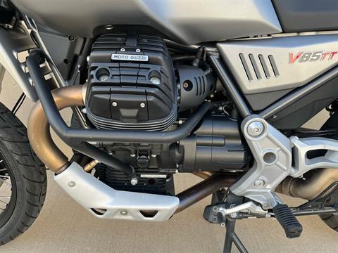 2020 Moto Guzzi V85 TT in Roselle, Illinois - Photo 18