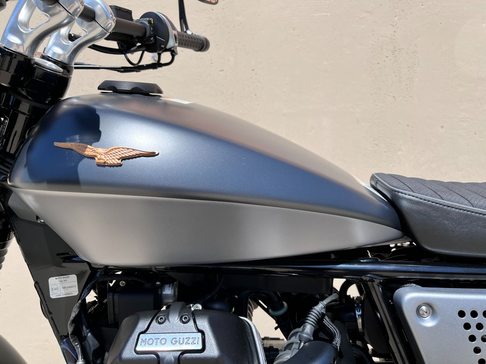 2023 Moto Guzzi V9 Bobber Special Edition in Roselle, Illinois - Photo 14