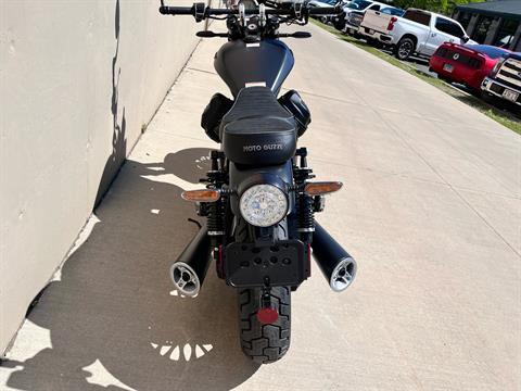 2023 Moto Guzzi V9 Bobber Special Edition in Roselle, Illinois - Photo 20