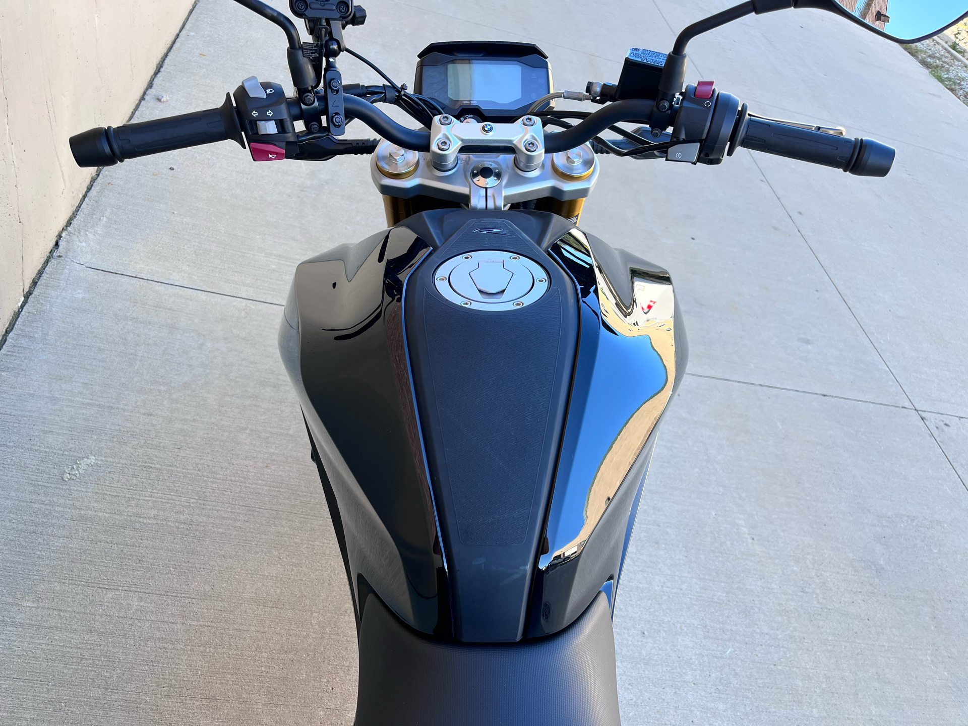 2022 BMW G 310 R in Roselle, Illinois - Photo 4