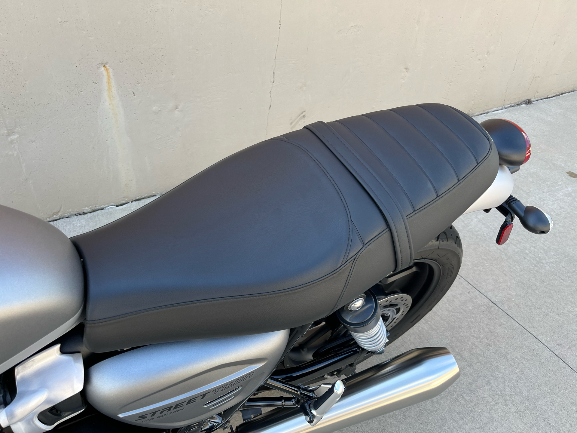 2022 Triumph Street Twin EC1 Special Edition in Roselle, Illinois - Photo 16