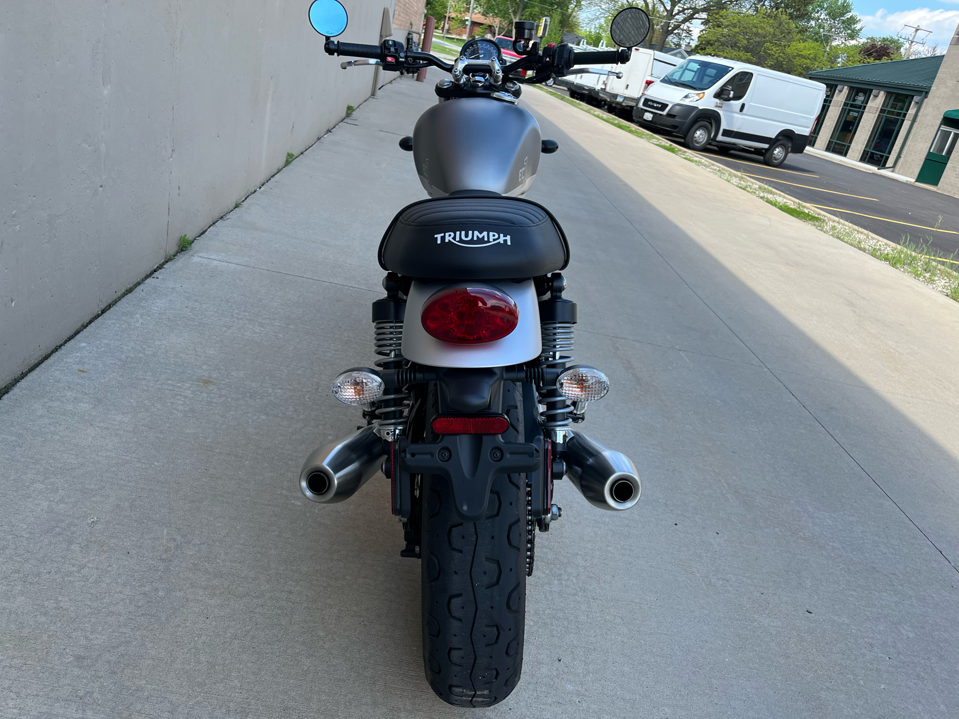 2022 Triumph Street Twin EC1 Special Edition in Roselle, Illinois - Photo 21