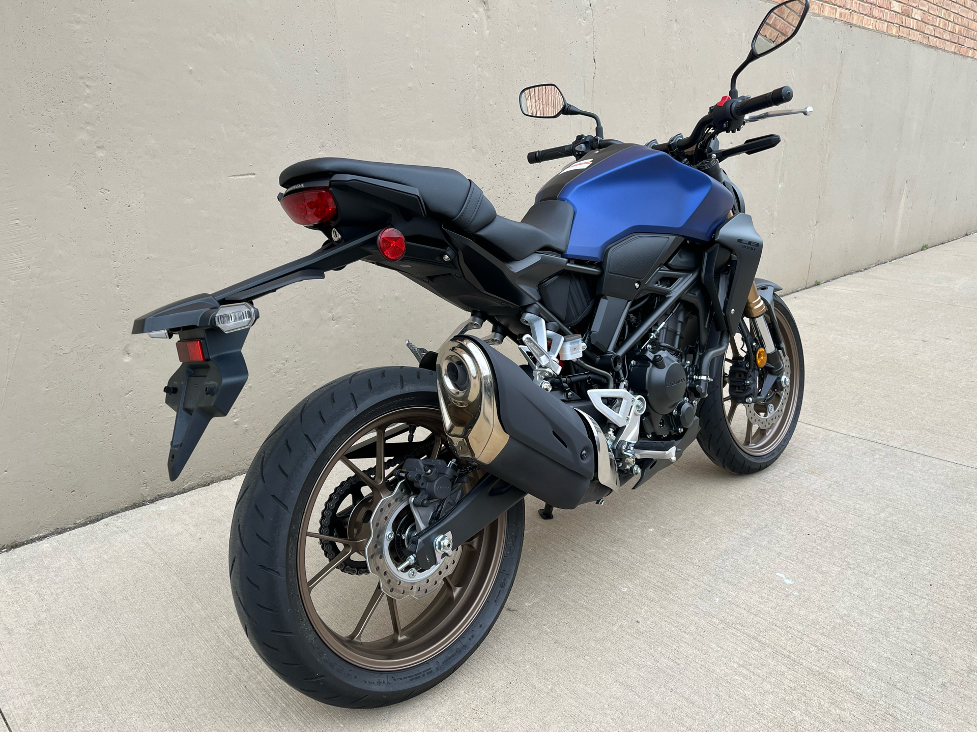 2022 Honda CB300R ABS in Roselle, Illinois - Photo 3
