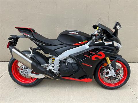 2024 Aprilia RSV4 1100 in Roselle, Illinois