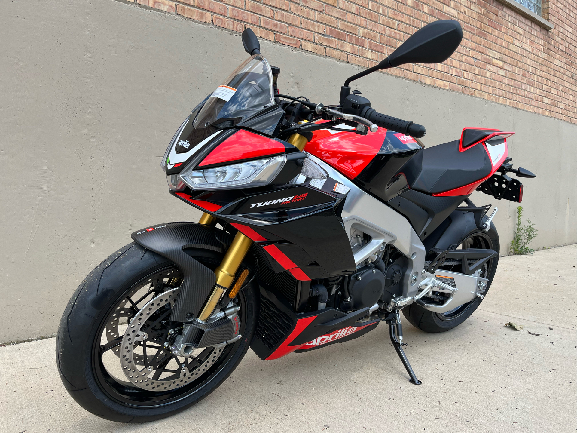 2024 Aprilia Tuono V4 Factory 1100 in Roselle, Illinois - Photo 19