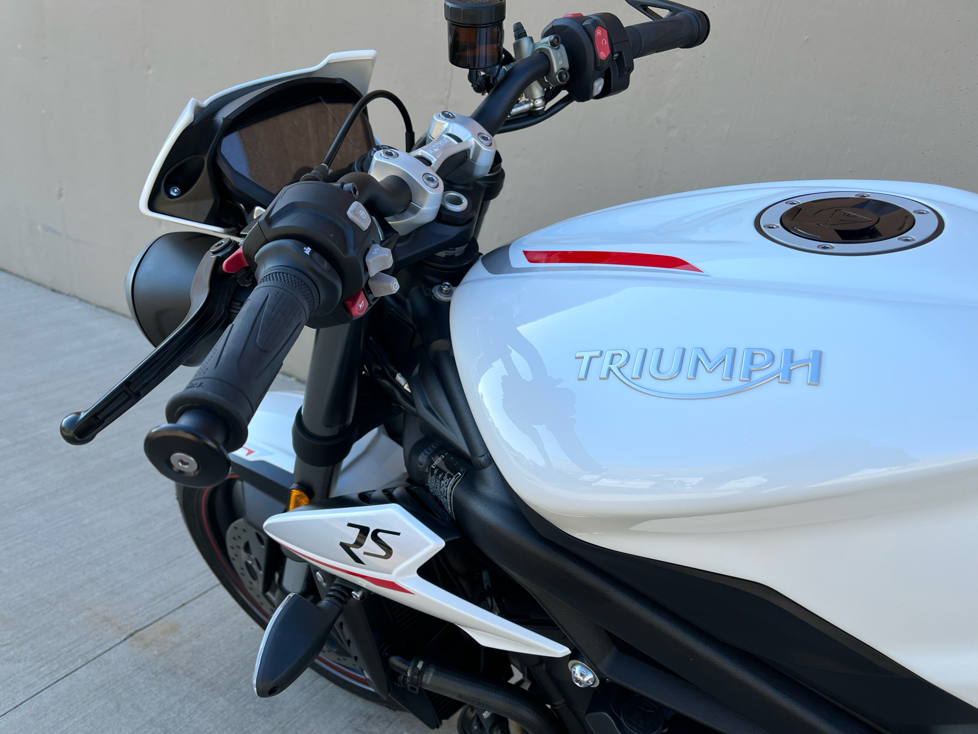 2019 Triumph Street Triple RS in Roselle, Illinois - Photo 6
