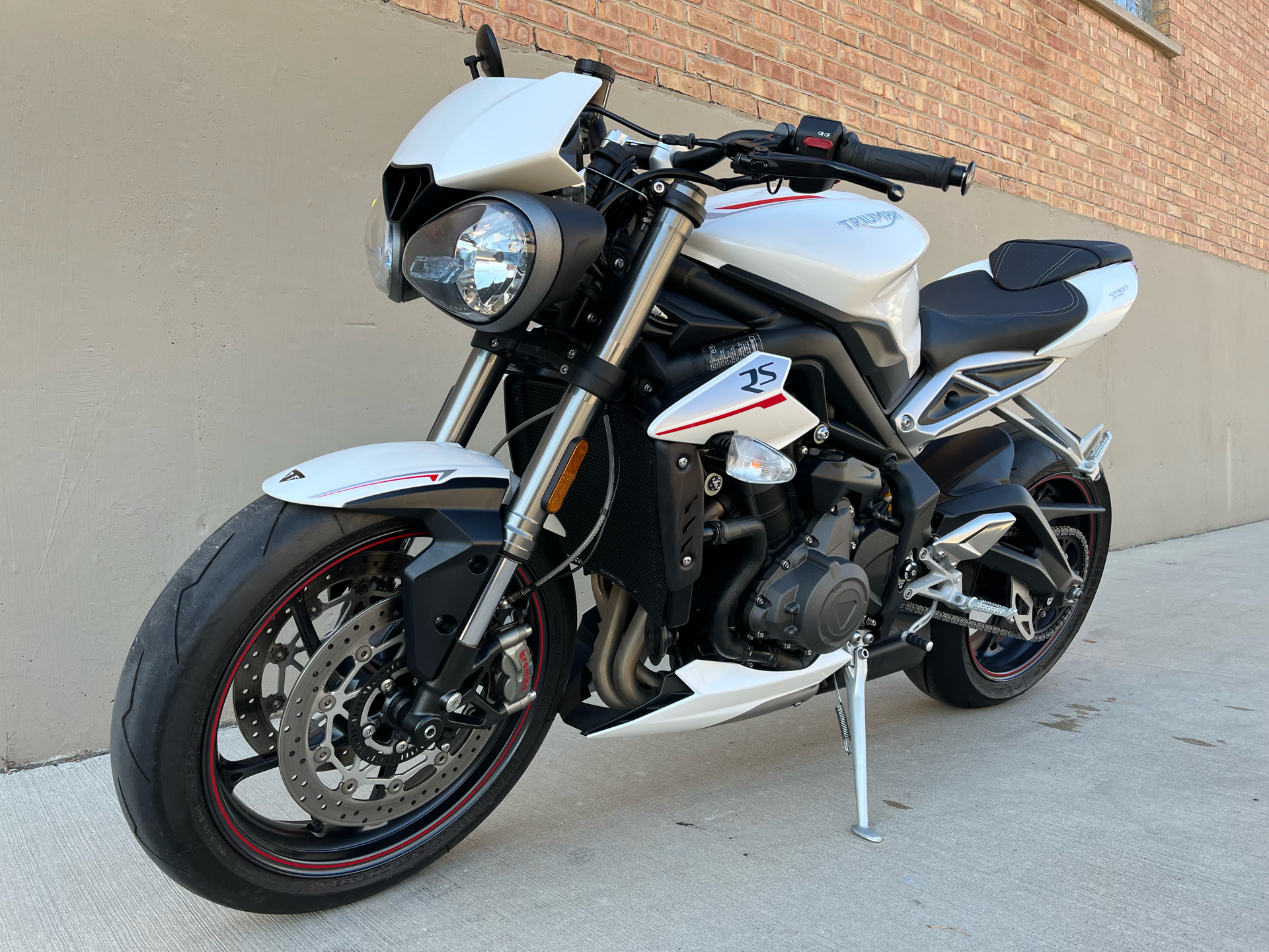 2019 Triumph Street Triple RS in Roselle, Illinois - Photo 8