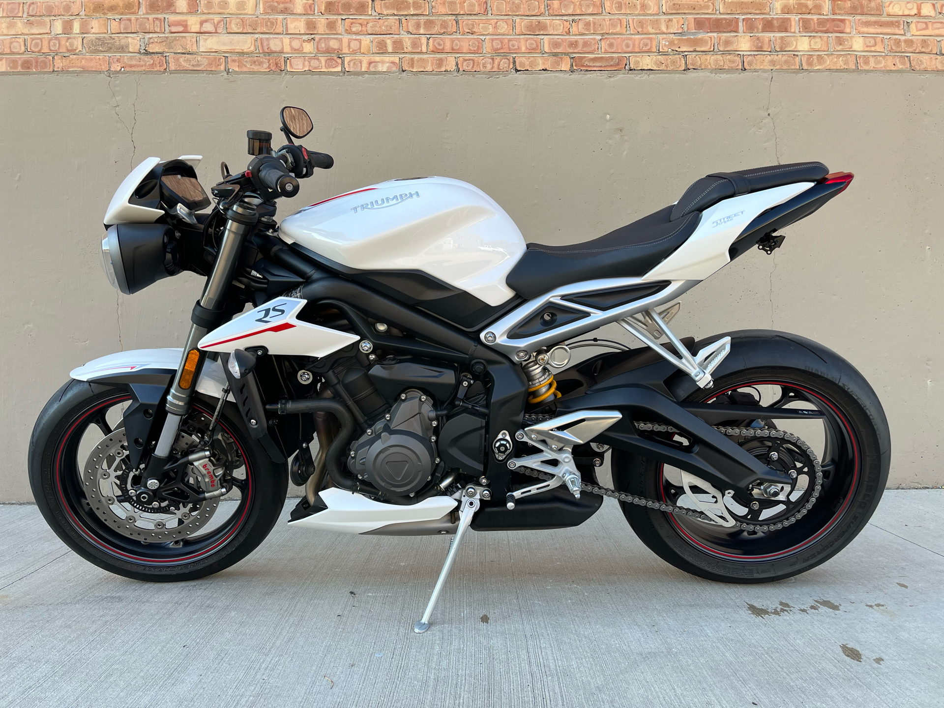 2019 Triumph Street Triple RS in Roselle, Illinois - Photo 15