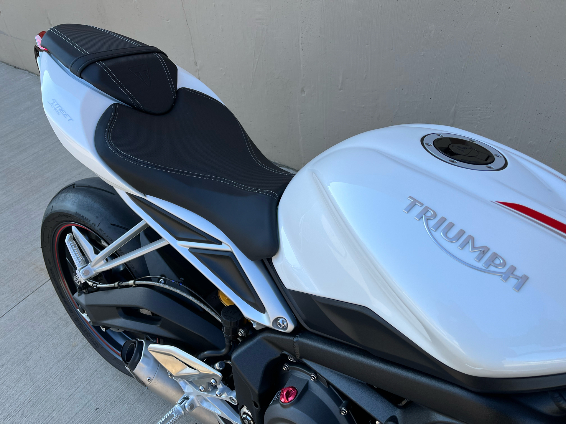 2019 Triumph Street Triple RS in Roselle, Illinois - Photo 16