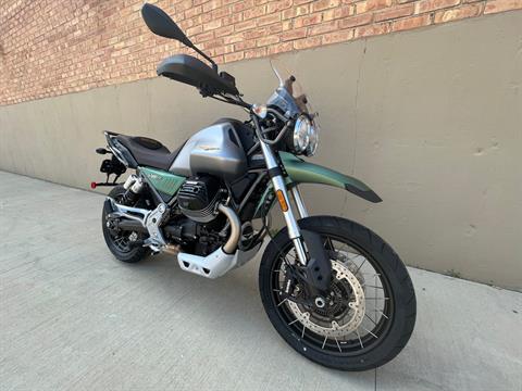 2022 Moto Guzzi V85 TT Centenario E5 in Roselle, Illinois - Photo 2