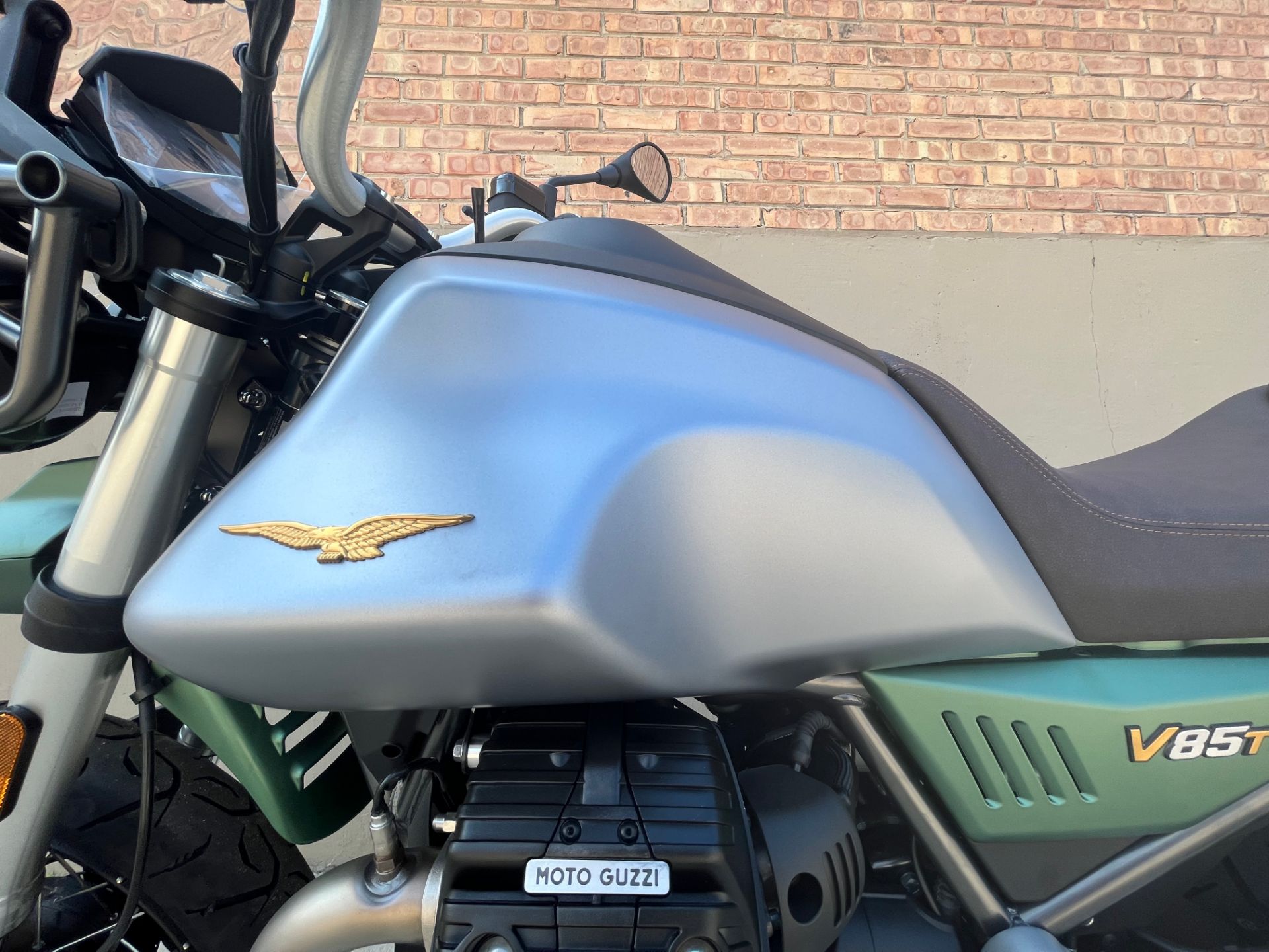 2022 Moto Guzzi V85 TT Centenario in Roselle, Illinois - Photo 12