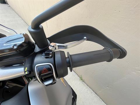 2022 Moto Guzzi V85 TT Centenario E5 in Roselle, Illinois - Photo 14