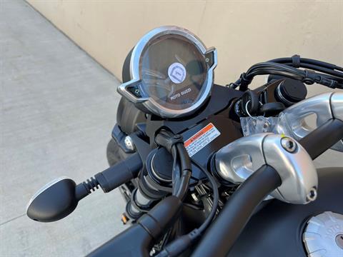 2022 Moto Guzzi V9 Bobber E5 in Roselle, Illinois - Photo 12