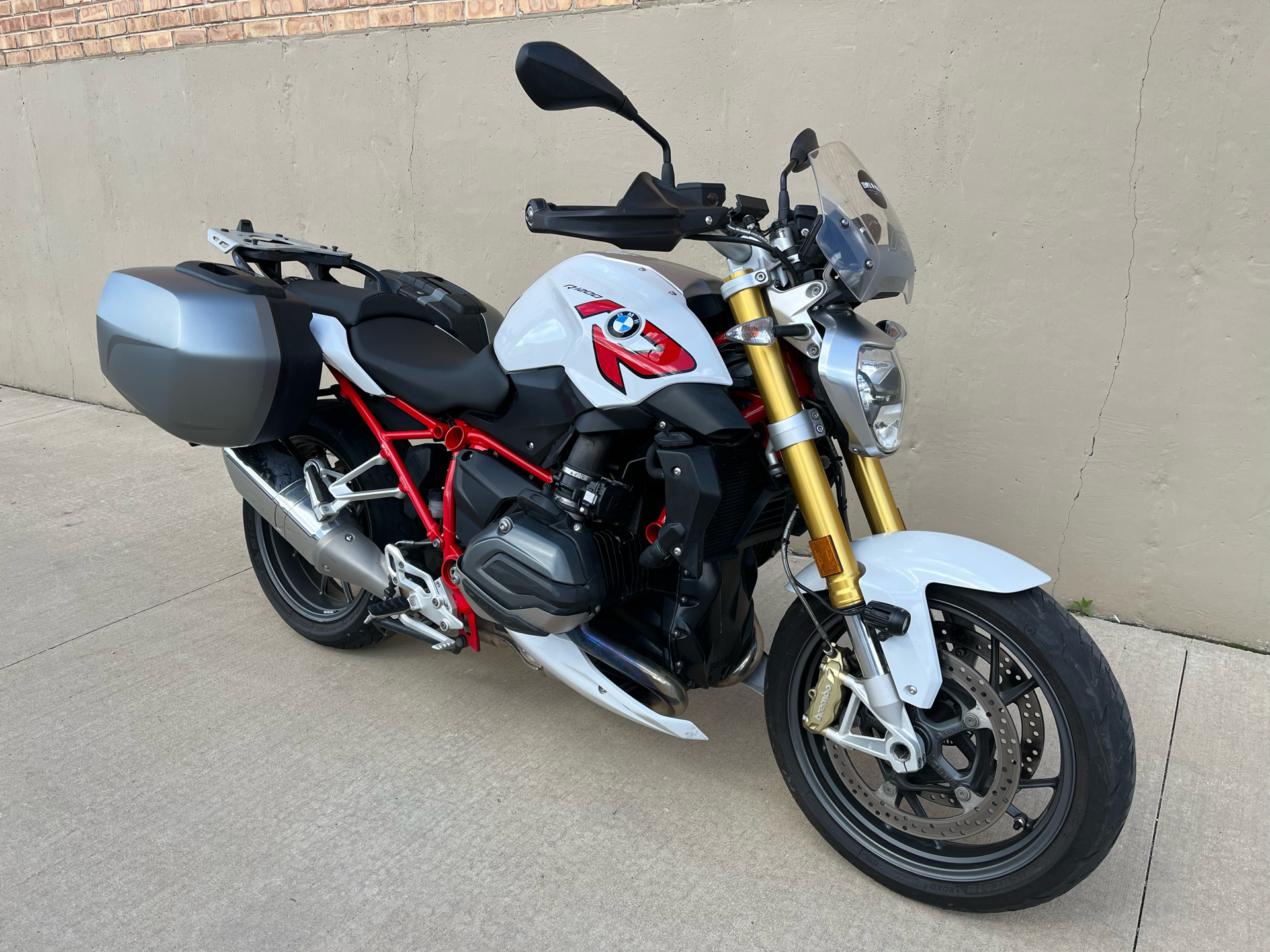 2015 BMW R 1200 R in Roselle, Illinois - Photo 2