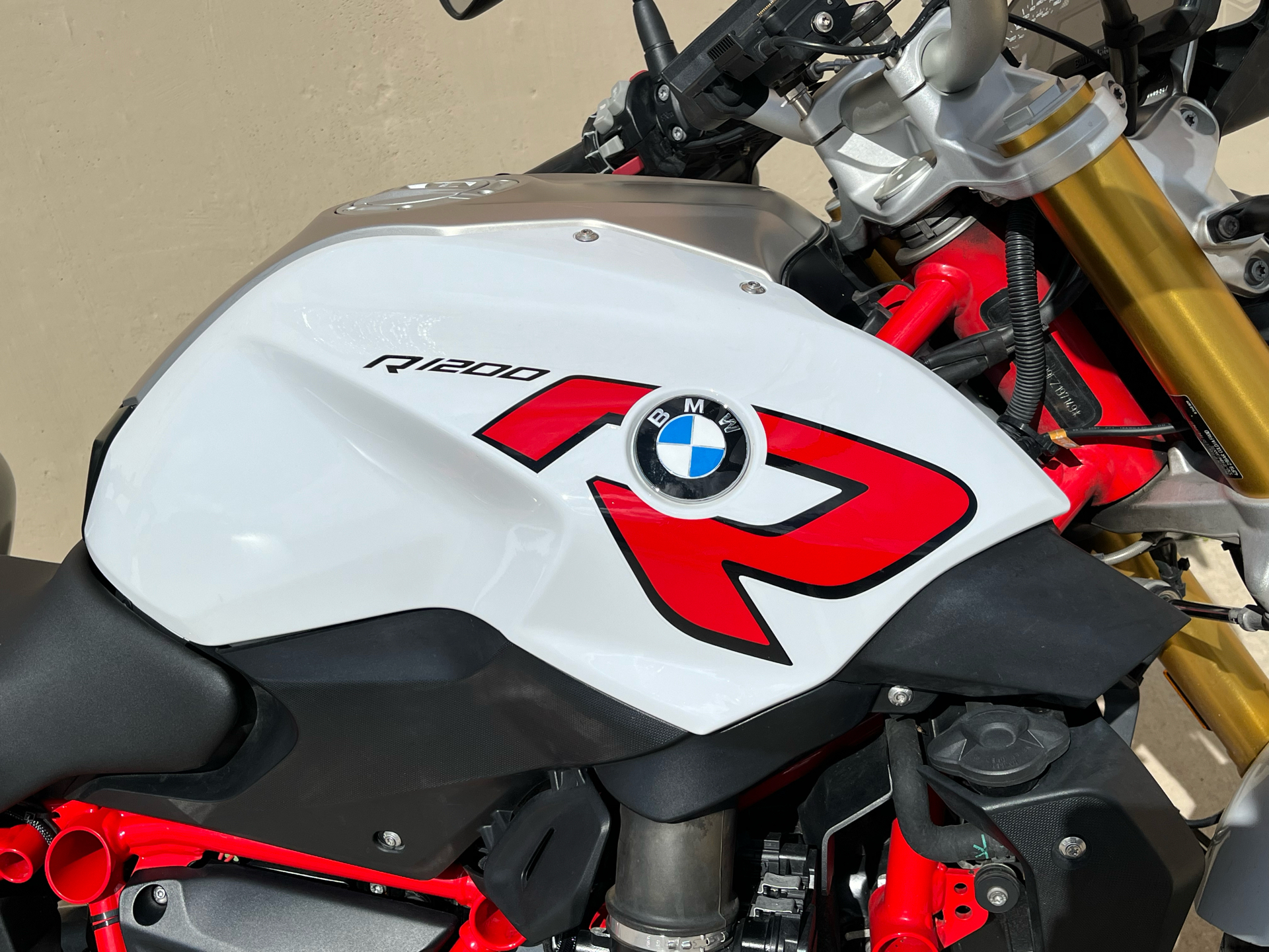 2015 BMW R 1200 R in Roselle, Illinois - Photo 9