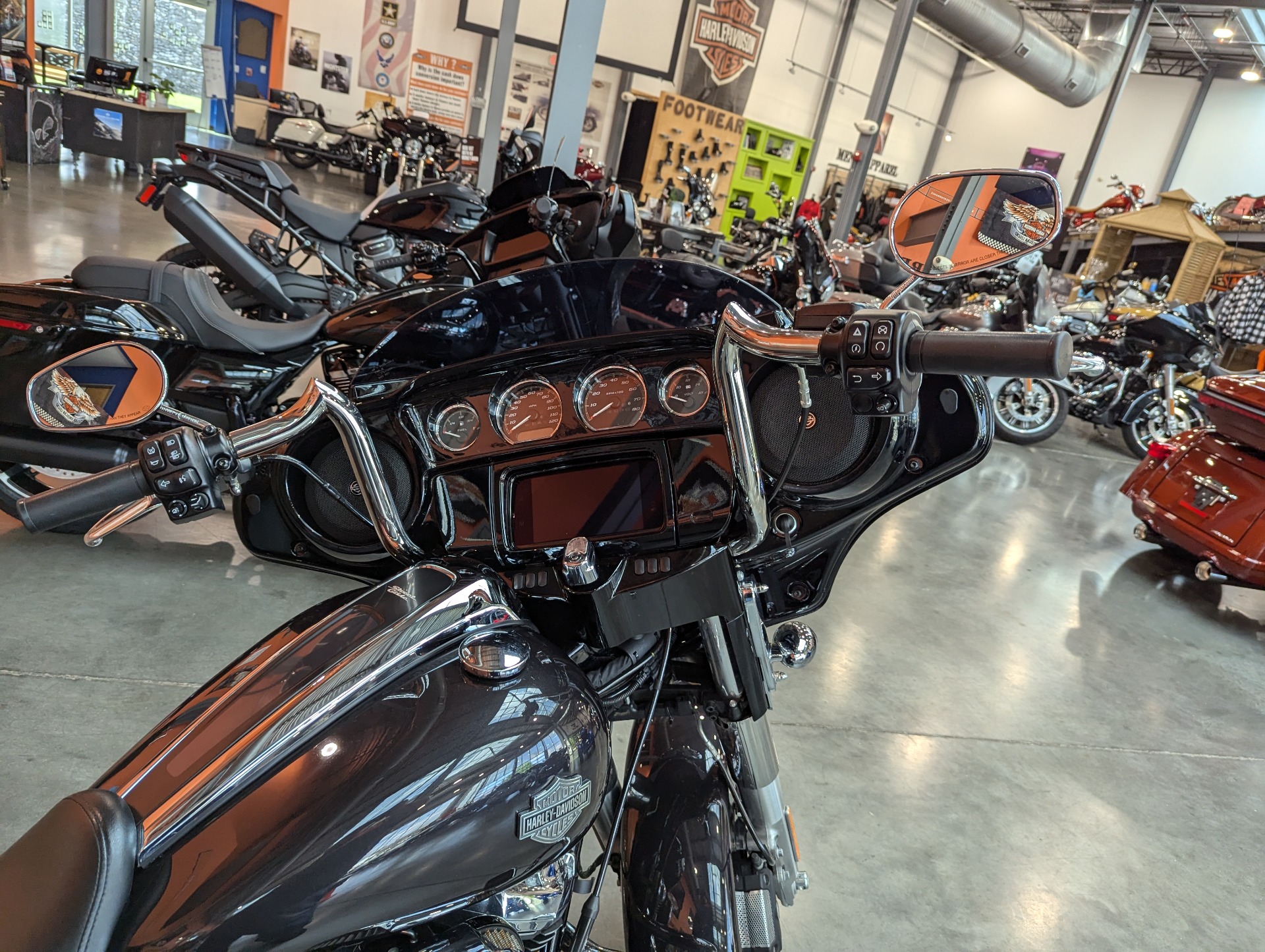 2021 Harley-Davidson Street Glide® Special in Columbia, Tennessee - Photo 9