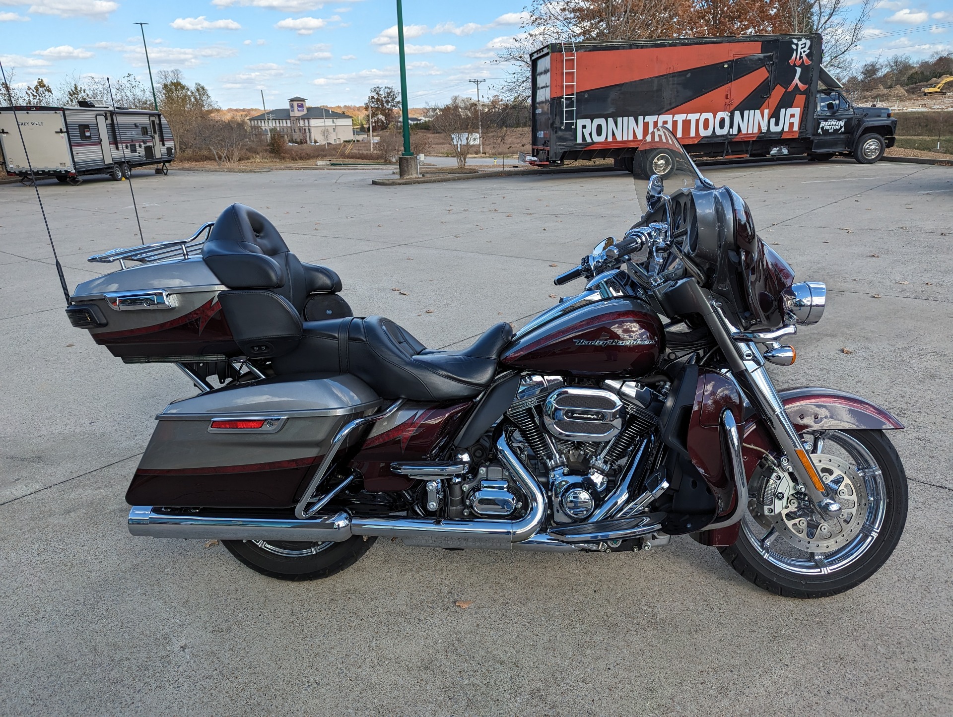 2015 Harley-Davidson CVO™ Limited in Columbia, Tennessee - Photo 2
