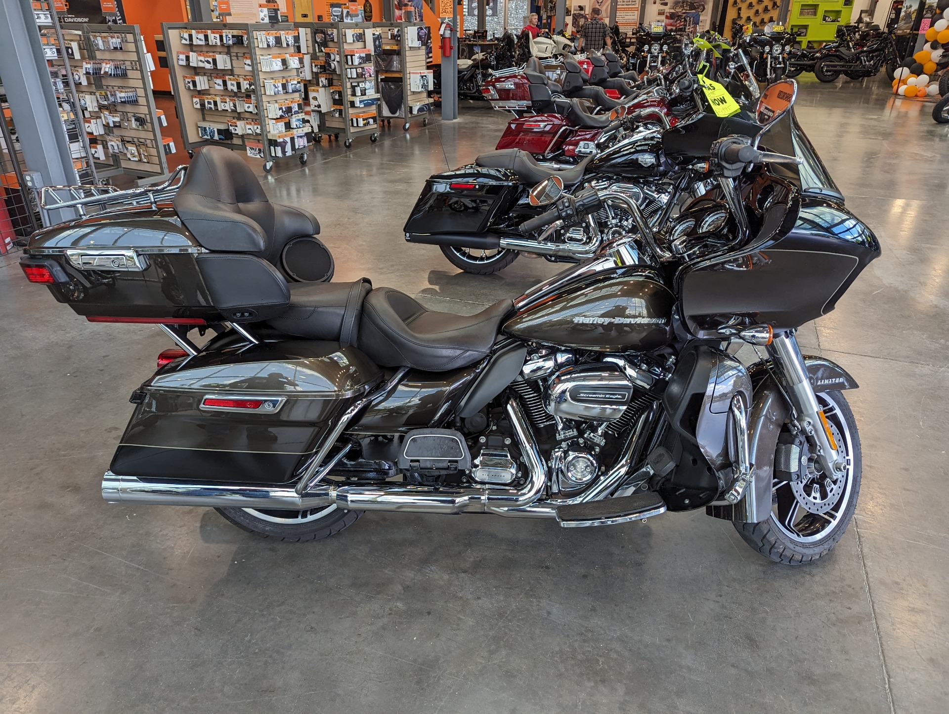 2020 Harley-Davidson Road Glide® Limited in Columbia, Tennessee - Photo 5