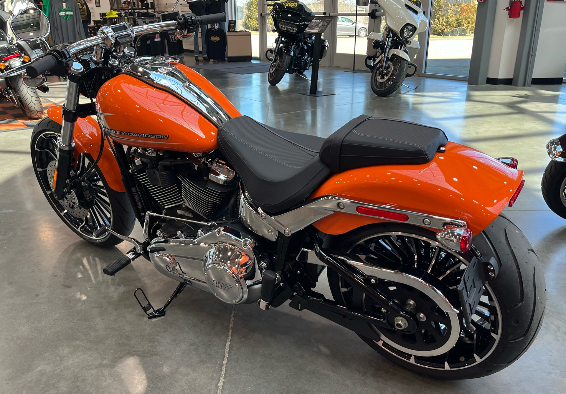 2023 Harley-Davidson Breakout in Columbia, Tennessee - Photo 8
