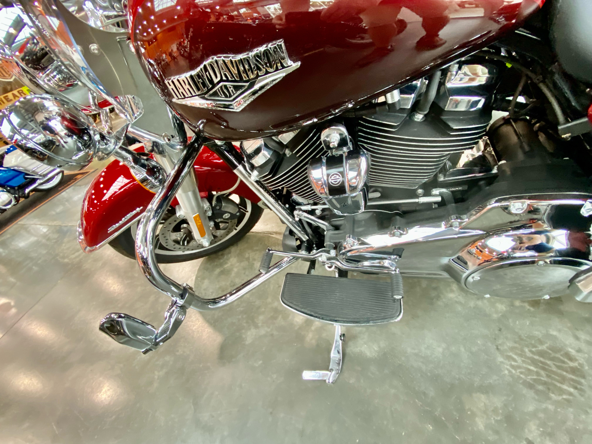 2019 Harley-Davidson FLHR Road King in Columbia, Tennessee - Photo 2