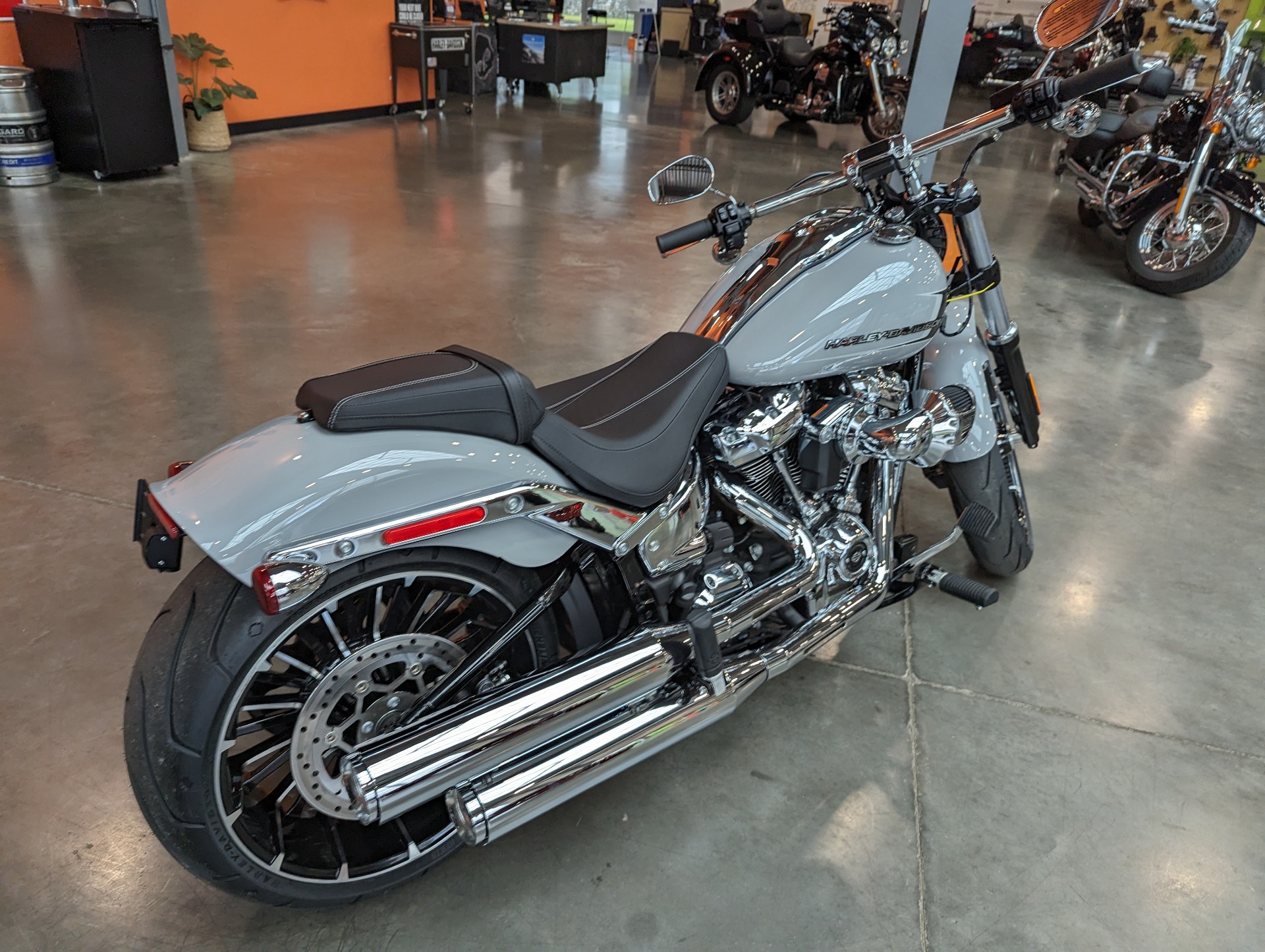 2024 Harley-Davidson Breakout® in Columbia, Tennessee - Photo 3