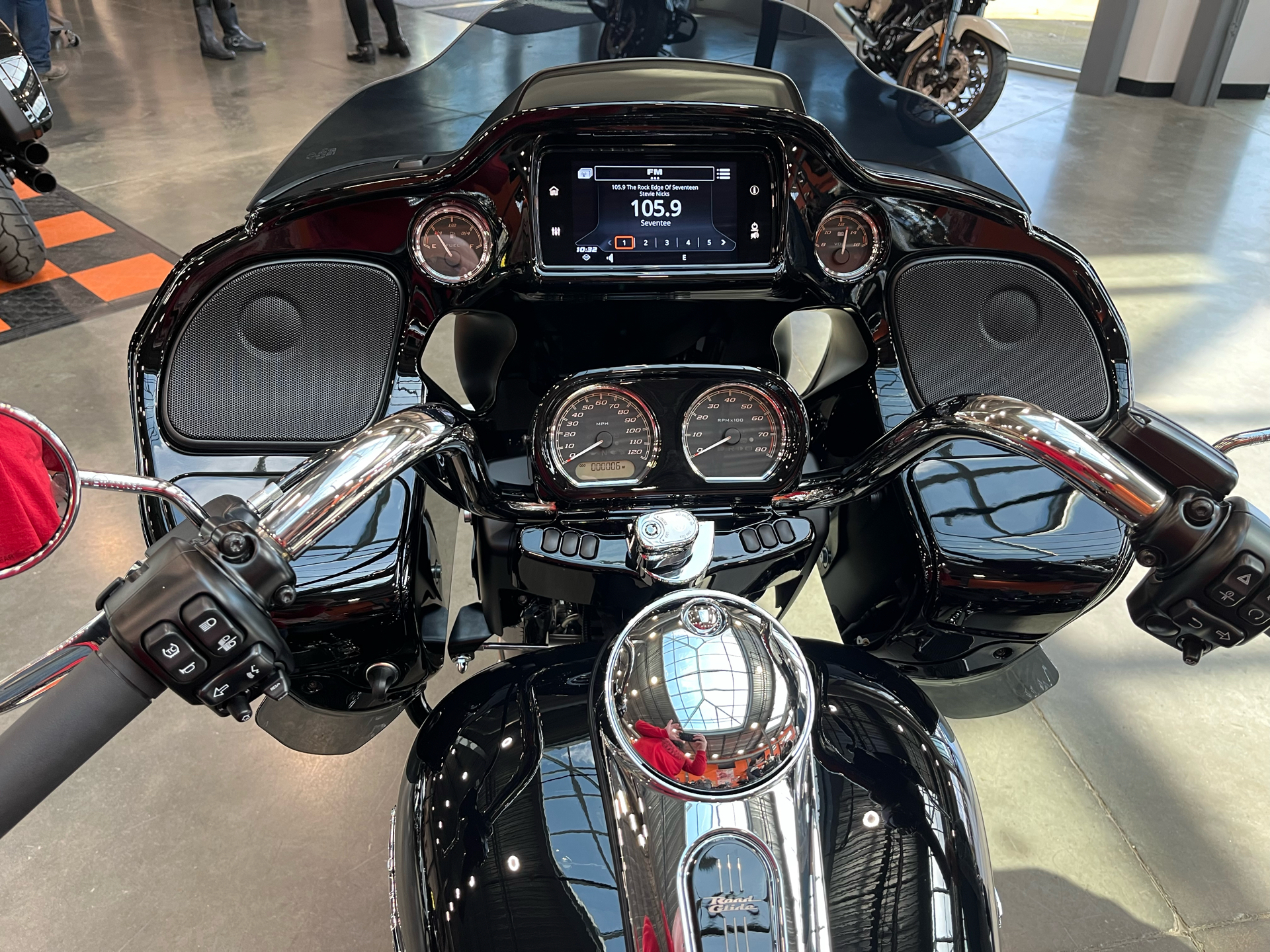 2023 Harley-Davidson Road Glide 3 in Columbia, Tennessee - Photo 7