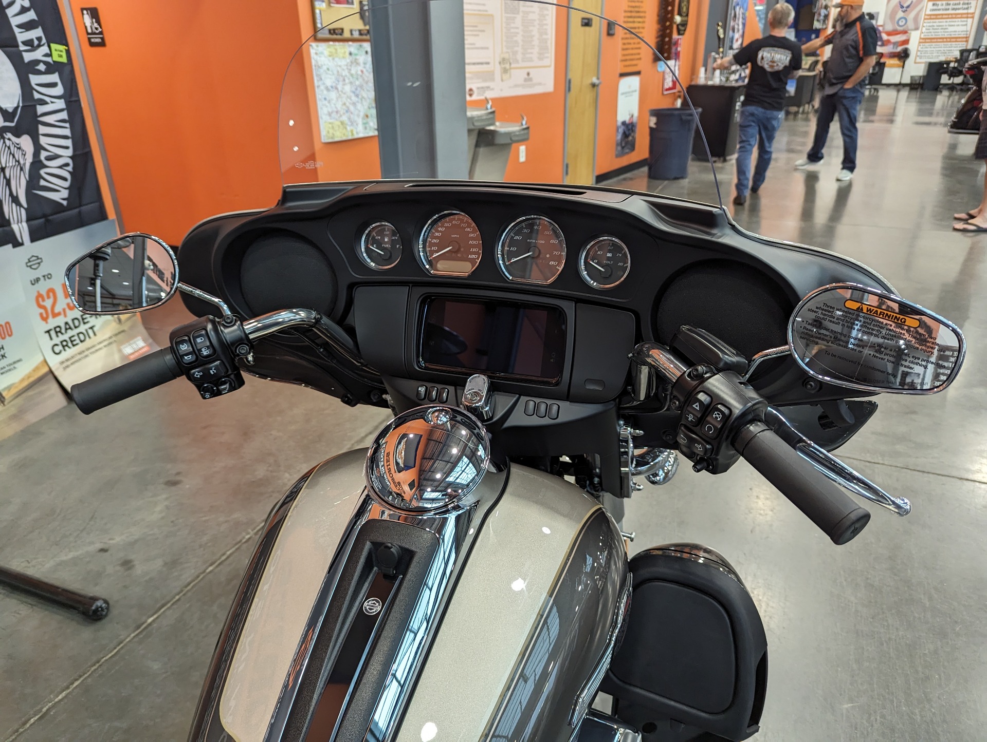 2023 Harley-Davidson Tri Glide® Ultra in Columbia, Tennessee - Photo 8