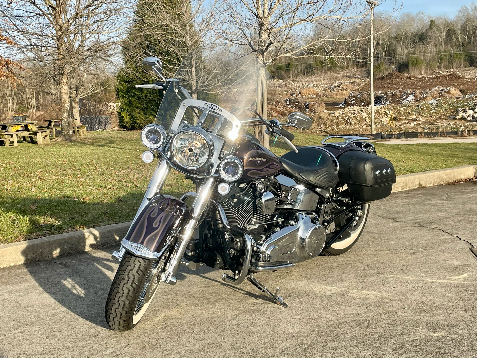 2017 Harley-Davidson Deluxe in Columbia, Tennessee - Photo 1