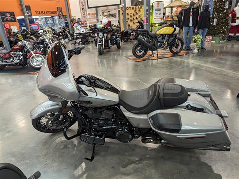 2023 Harley-Davidson CVO™ Street Glide® in Columbia, Tennessee - Photo 6