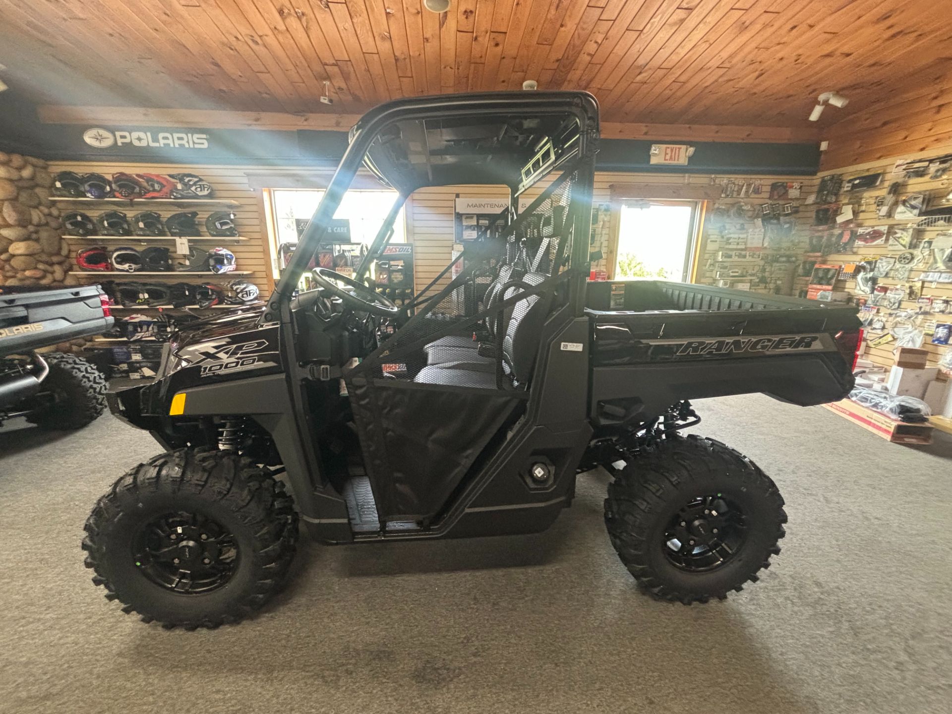 2025 Polaris Ranger XP 1000 Premium in Little Falls, New York - Photo 2