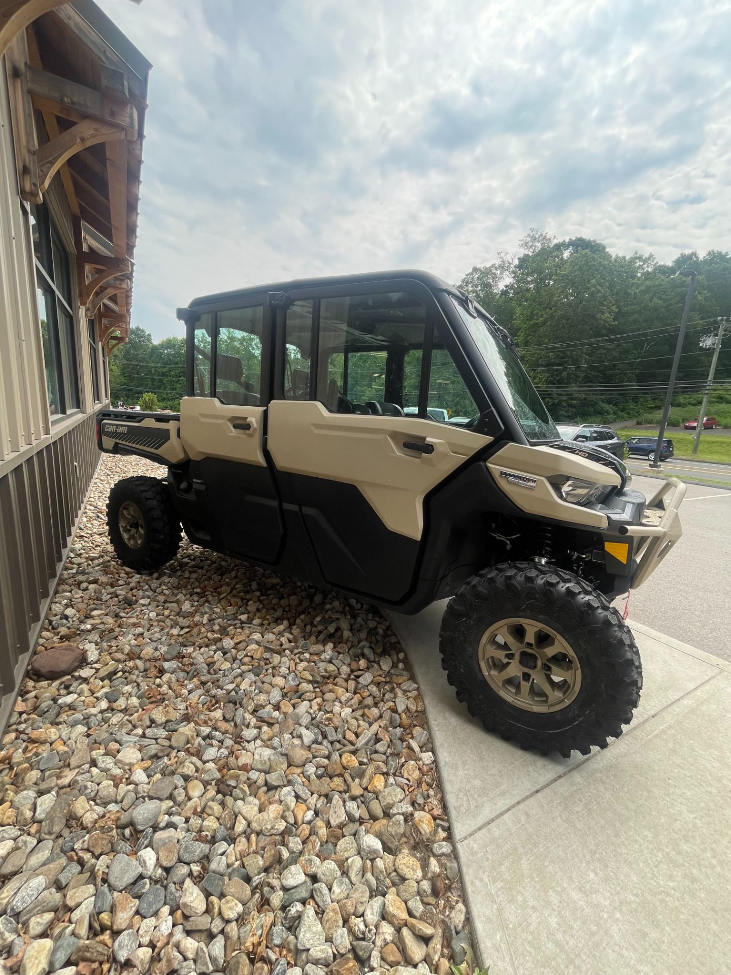 2024 Can-Am Defender MAX Limited HD10 in Vernon, Connecticut - Photo 1