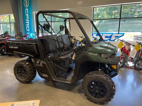 2023 Can-Am Defender DPS HD7 in Vernon, Connecticut