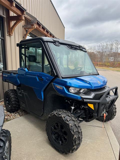 2022 Can-Am Defender Limited CAB HD10 in Vernon, Connecticut