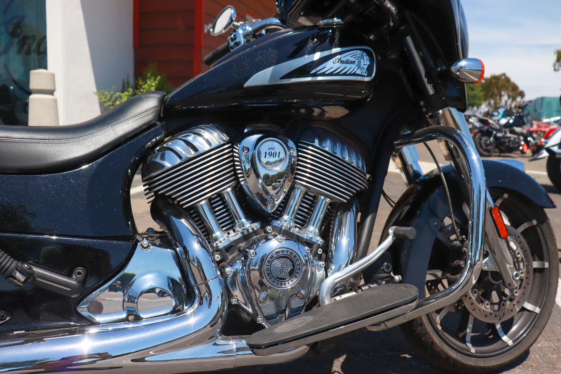 2021 Indian Chieftain® Limited in San Diego, California - Photo 2