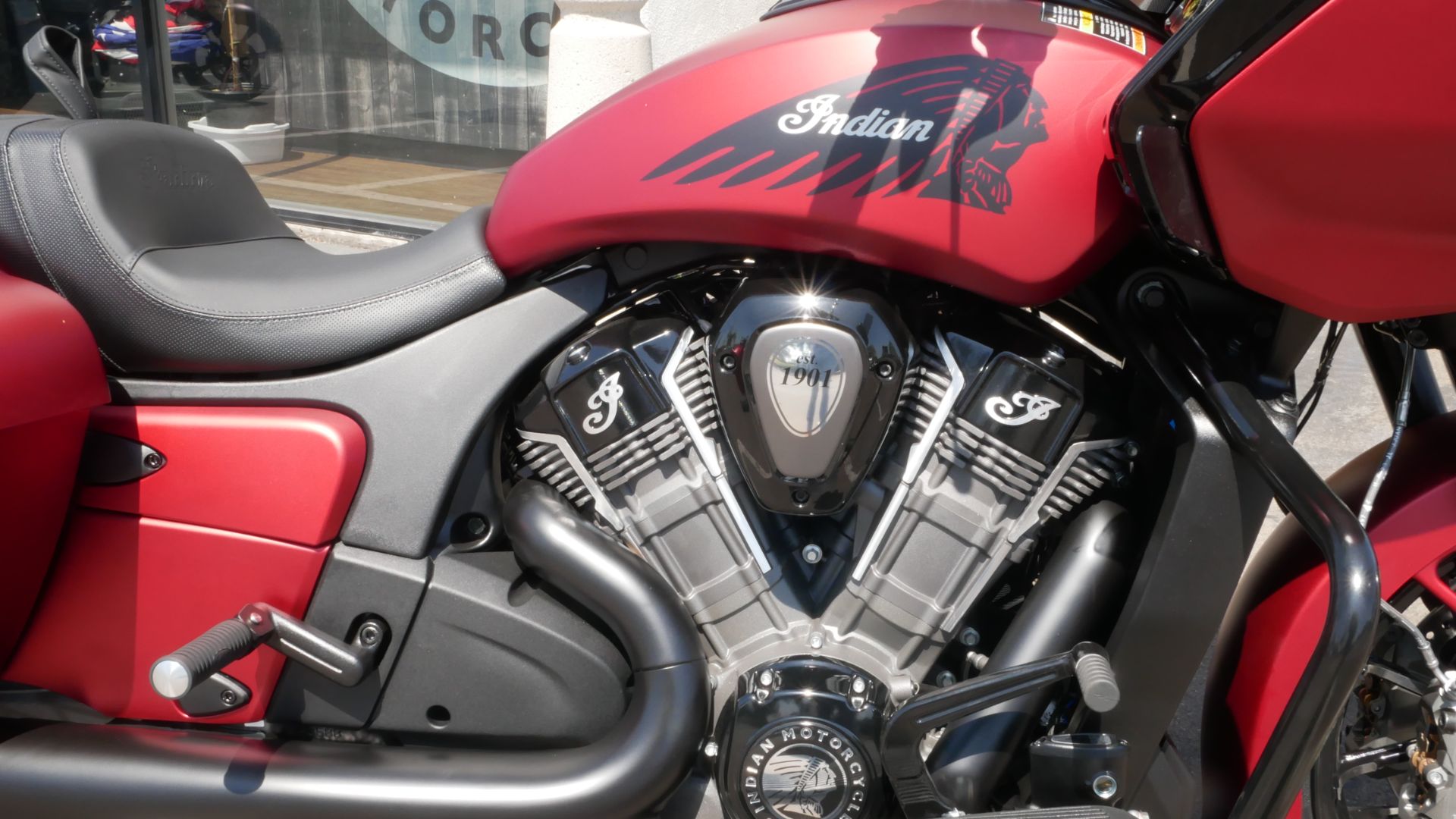 2024 Indian Motorcycle Challenger® Dark Horse® in San Diego, California - Photo 10