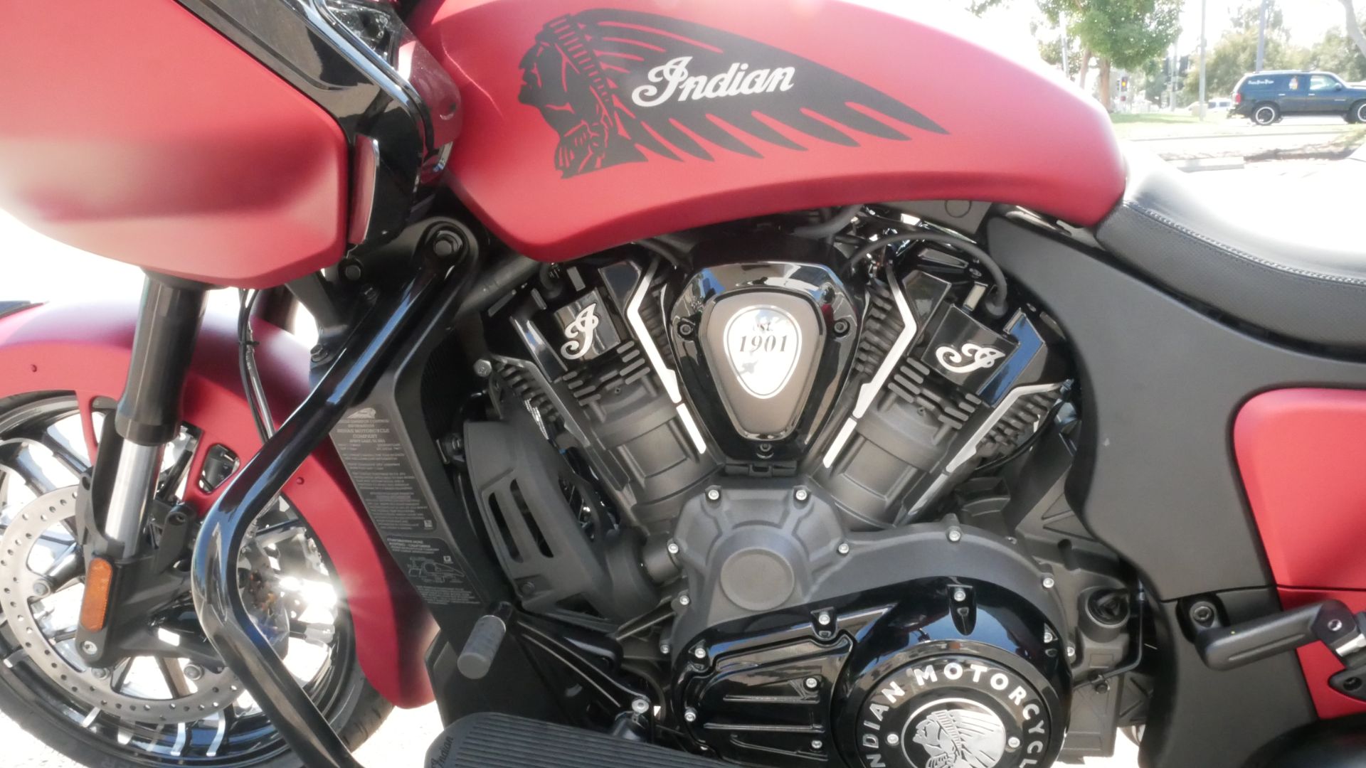 2024 Indian Motorcycle Challenger® Dark Horse® in San Diego, California - Photo 17