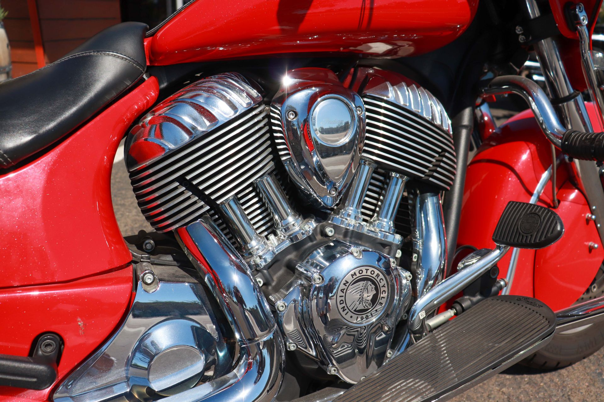 2019 Indian Chieftain® Classic Icon Series in San Diego, California - Photo 2